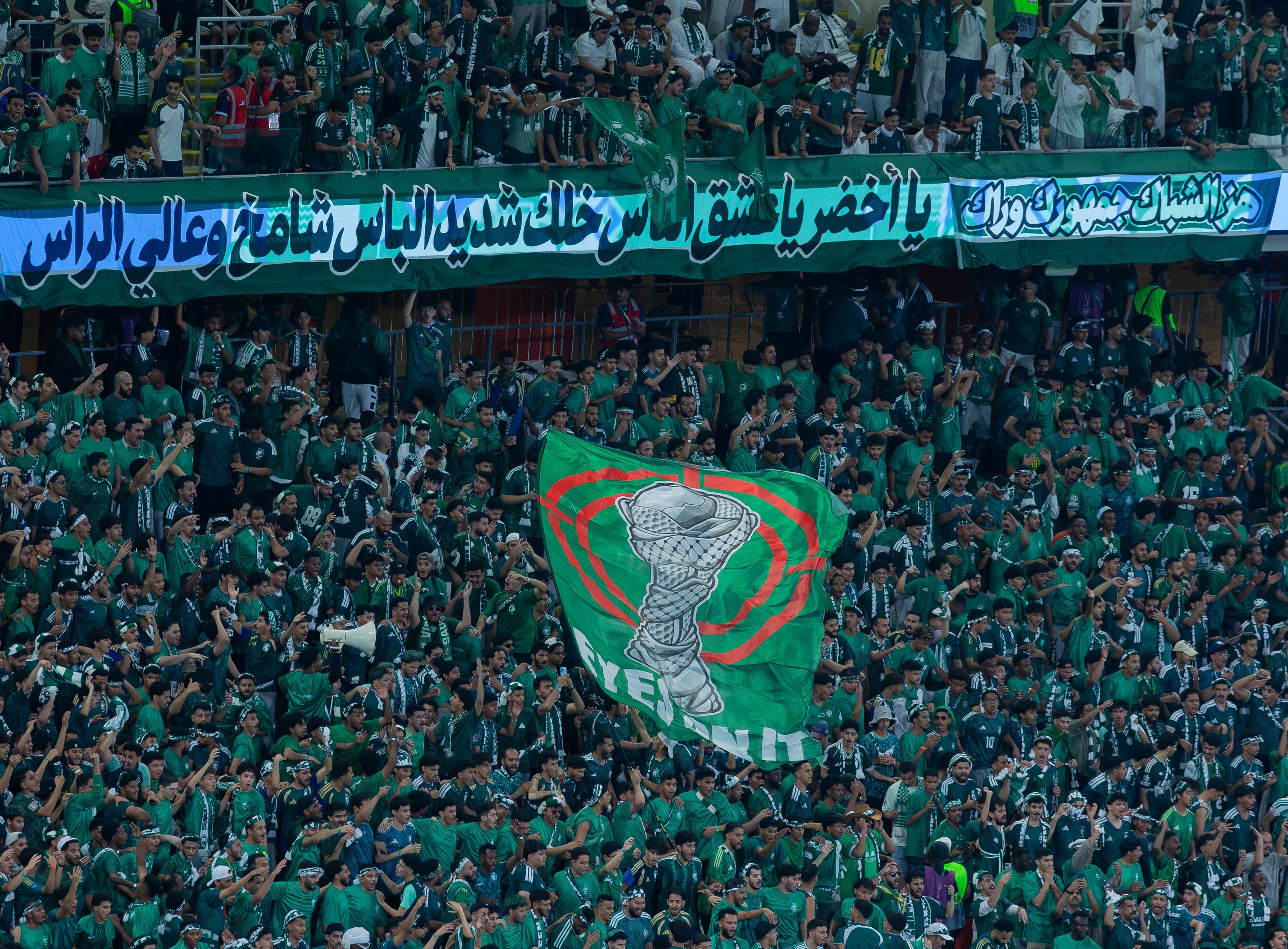 HT-Db46WMAAIZhb