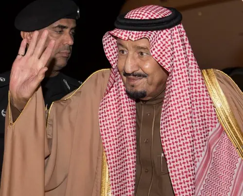 خادم الحرمين يوجه بأن يكون يوم غدٍ الخميس إجازة للطلبة في مناطق تبوك والجوف والحدود الشمالية
