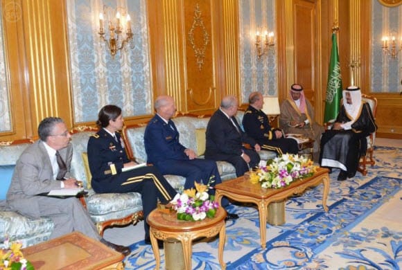 الأمير سلمان يستقبل رئيس الأركان الأمريكي