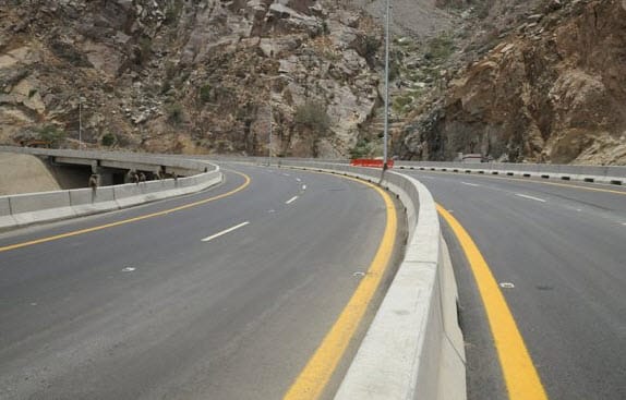 طريق عسير وجازان: 6 مليارات ريال