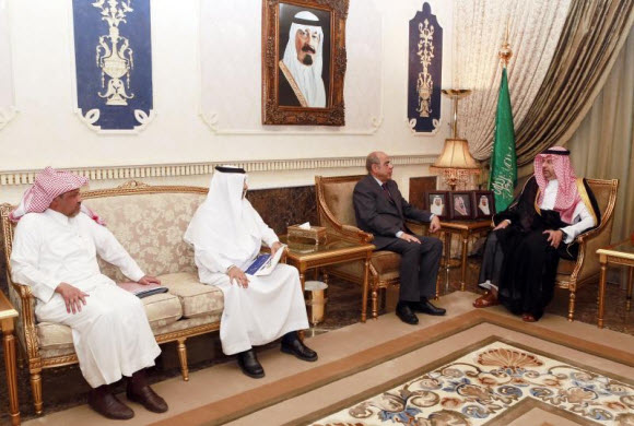 الأمير عبدالله بن مساعد يستقبل رئيس الاتحاد العربي