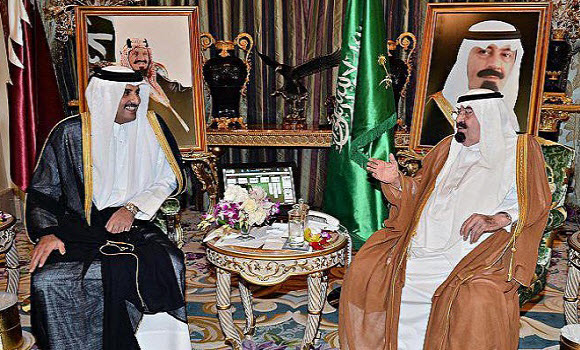 الملك يستقبل أمير قطر في جدة