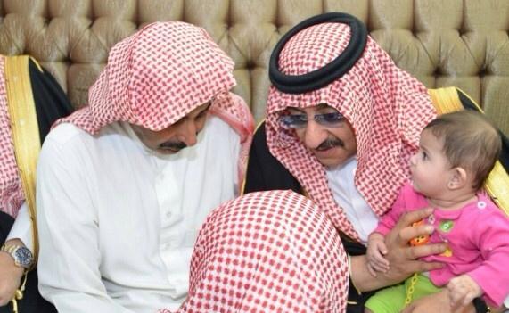 محمد بن نايف يعزي أسرة الشهيد الرشيد - حائل