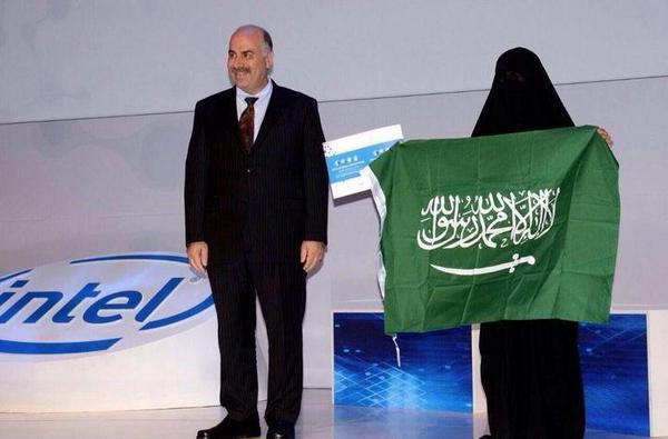 يزيد الراجحي يكافئ لينا القحطاني: 100 ألف ريال
