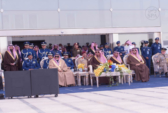 تخريج كلية الملك فيصل الجوية: رعاية ولي العهد