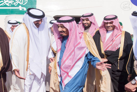 ولي العهد يصل قطر: تفاصيل الزيارة