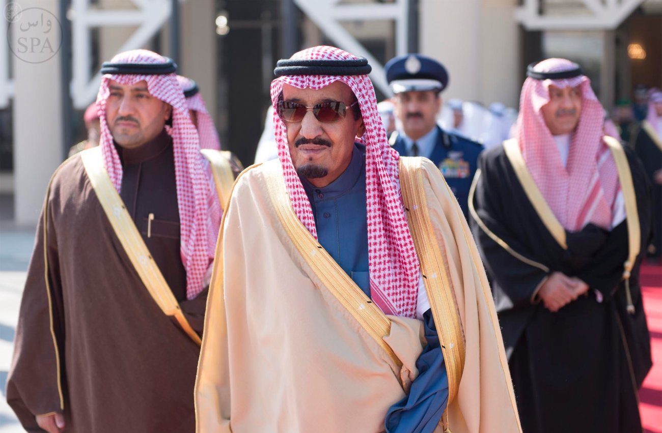 ولي العهد يغادر لقطر: تفاصيل الرحلة