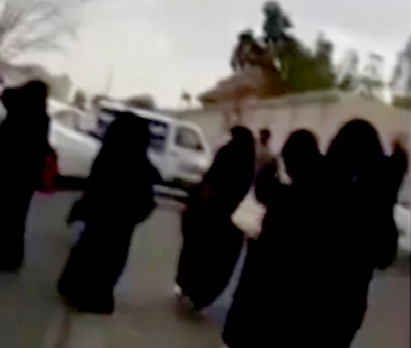 قيادة سيارات نقل: شرط سن الأربعين