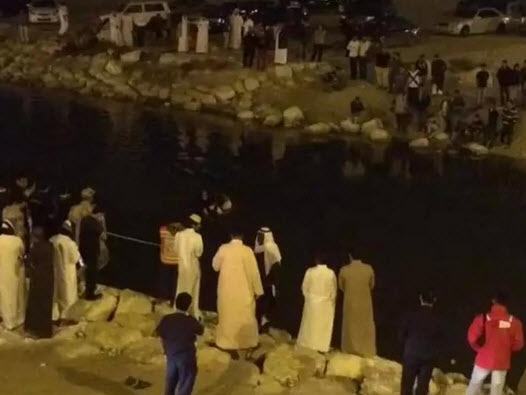 إنتشال سيارة من بحيرة سيهات: تفاصيل الحادث