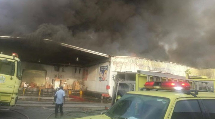 حريق مستودعات الخالدية بالدمام: تفاصيل