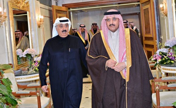 الأمير أحمد بن عبدالعزيز يطمئن على صحة خادم الحرمين