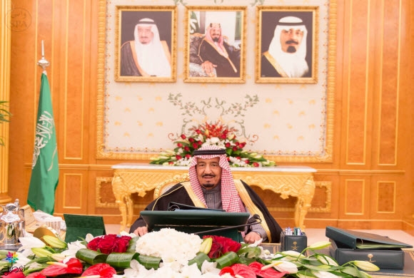 صحة الملك عبدالله: تطمينات الأمير سلمان