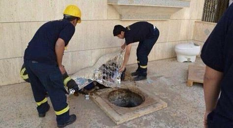 سقوط طفل في فتحة صرف صحي بجازان