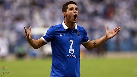 نيفيز يقود الهلال للفوز على الخليج