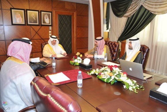 الأمير سعود بن نايف يستقبل فريق مبادرة الهمة
