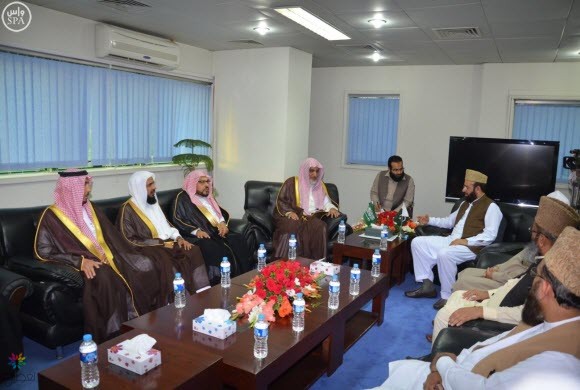 التقاء وزير الشؤون الدينية الباكستاني