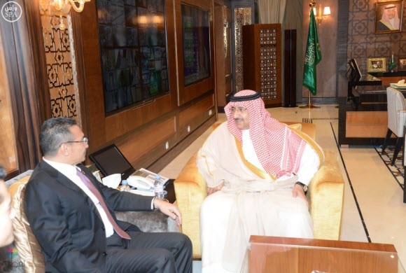 ولي ولي العهد يستقبل وزير الدفاع الماليزي