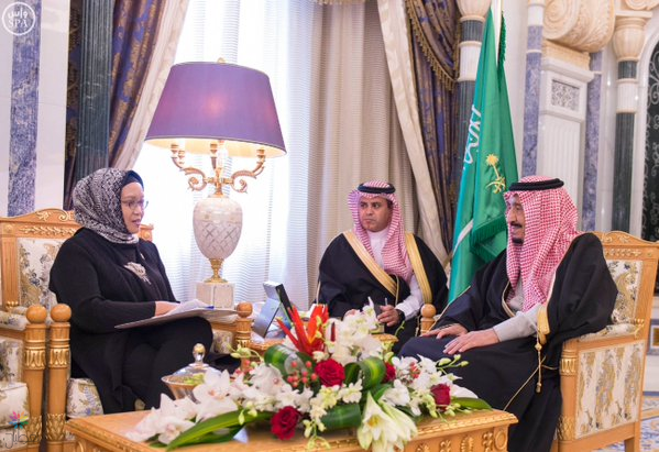 خادم الحرمين يستقبل رسالة من أندونيسيا