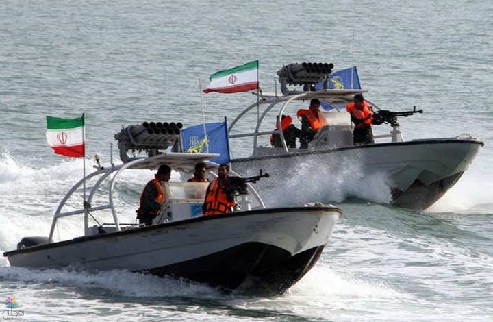 إيران تحتجز بحارة أمريكيين: تفاصيل الحادث