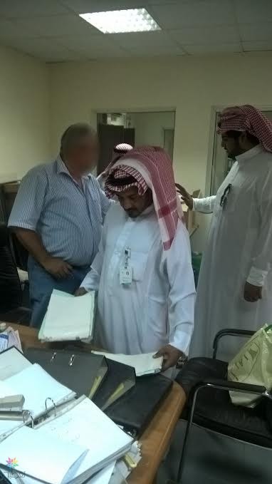 التستر التجاري: كشف تورط مستثمرين خليجيين