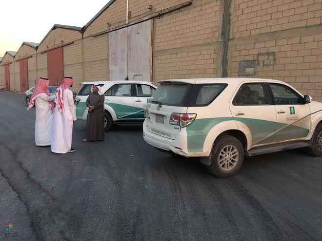 التجارة: كشف تستر في الرياض