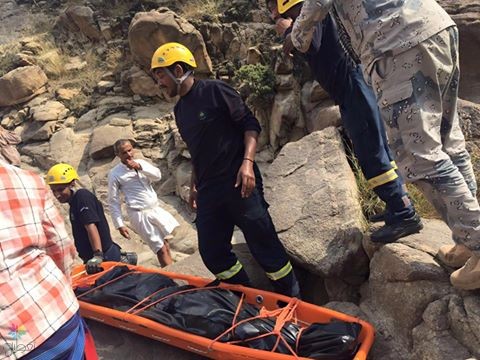سقوط مقيم في جازان: تفاصيل الحادث