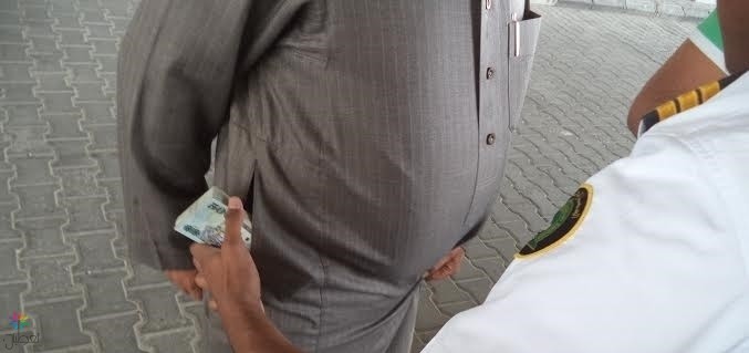 تهريب ريال: جمرك البطحاء يحبط محاولة
