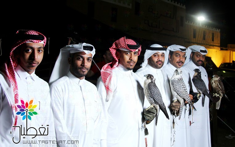 أنواع الصقور: عروض جذابة في مهرجان تراث الشعوب