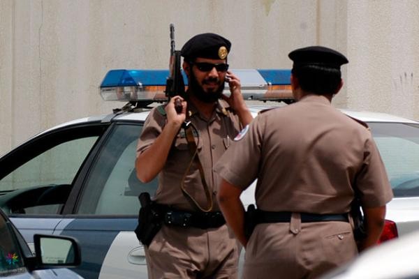 هروب فتاة مع أربعيني: أمن الطرق يحبط المحاولة