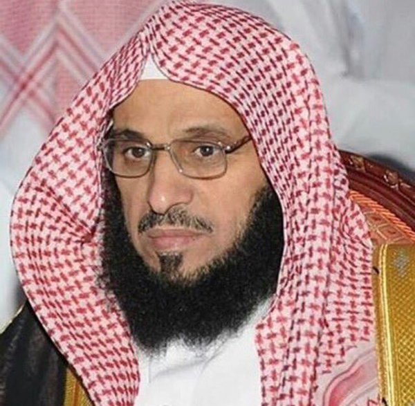 الشيخ عائض القرني: تطمينات بعد إطلاق النار