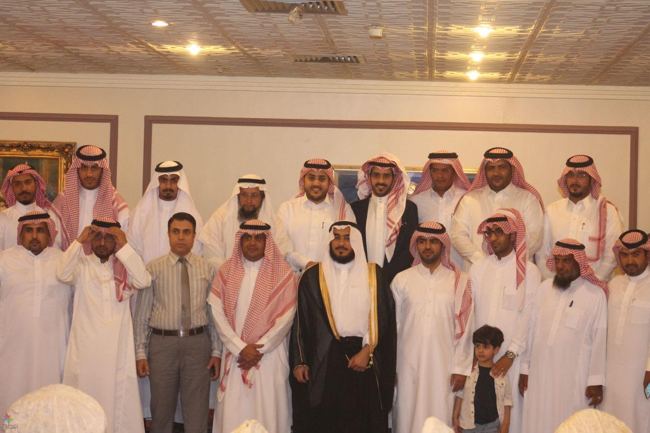 هلال الباحة يكرم منسوبيه