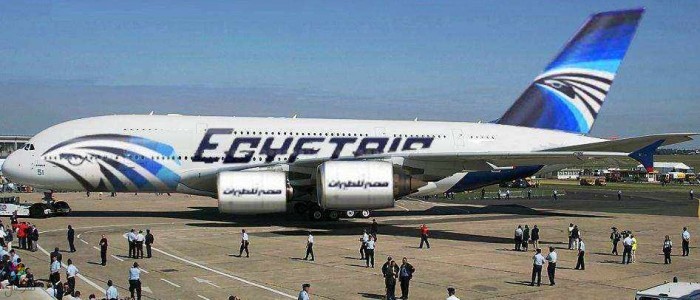 أول مكالمة هاتفية لقائد الطائرة المصرية