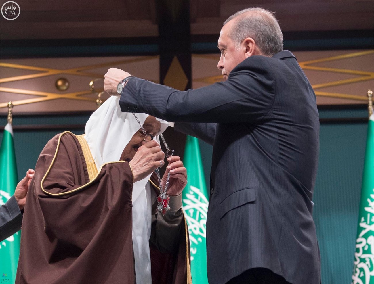 الرئيس التركي يستقبل خادم الحرمين