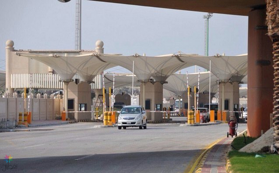 465 ألف مسافر عبر جسر الملك فهد
