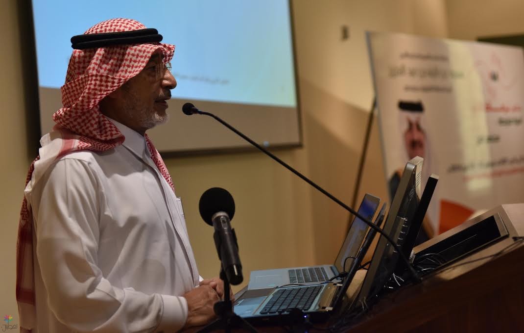 وسائل التواصل الاجتماعي والأخلاق