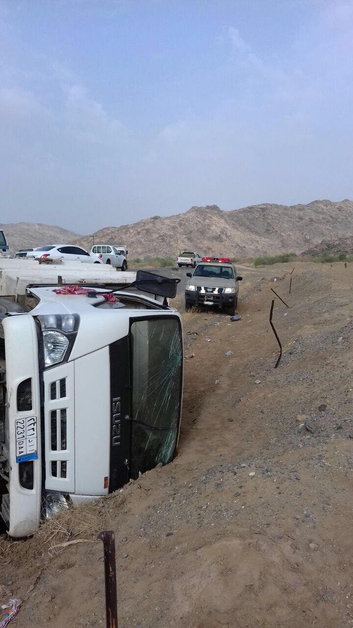 حادث سير في الباحة: 3 إصابات