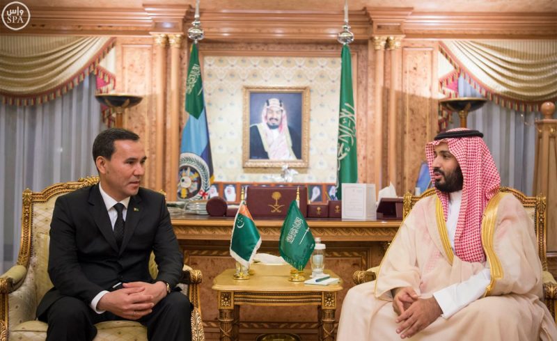 ولي ولي العهد يجتمع بوزير دفاع تركمانستان