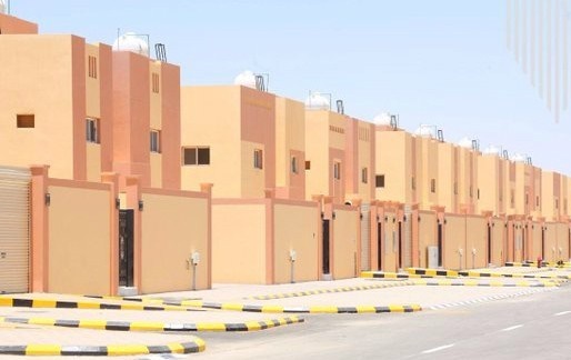 وزارة الإسكان تسلم 111 وحدة سكنية لمستحقيها في حائل