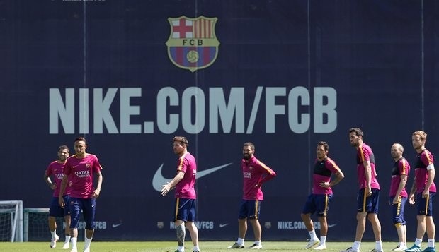 برشلونة يجدد عقد الرعاية مع "نايكي" مقابل مبلغ قياسي