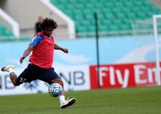 الهلال ولوكوموتيف: تحضيرات واكتمال الصفوف