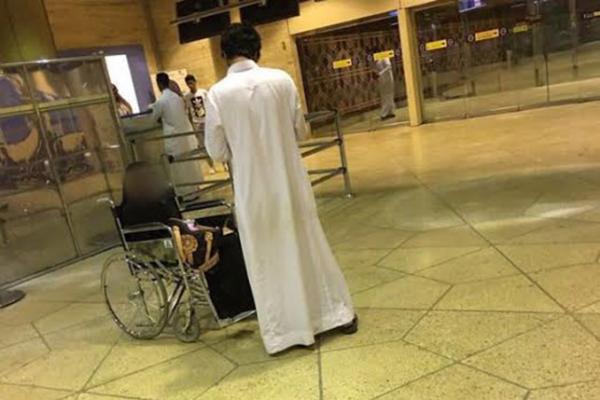 "العمل" توضح: لم نتلقَ شكوى استقدام عاملة منزلية مُقعدة