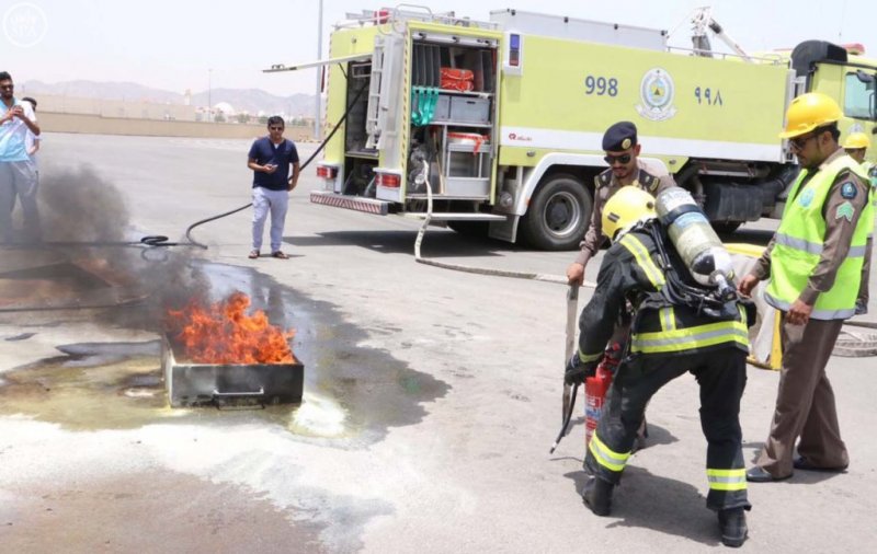 برنامج تدريبي الدفاع المدني للحرمين
