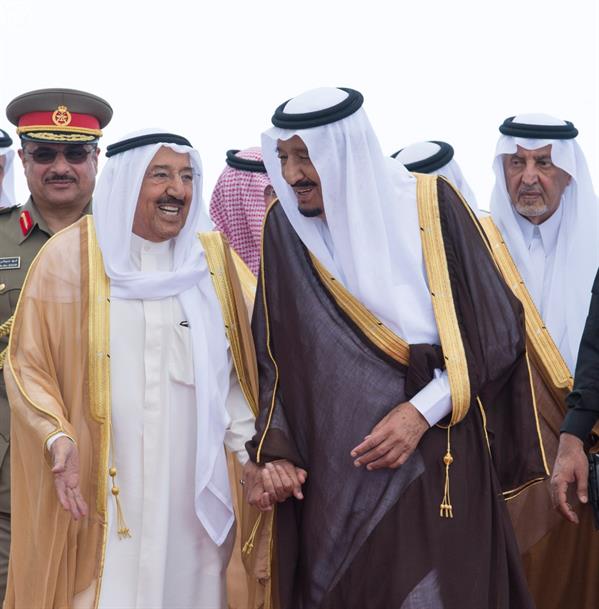 خادم الحرمين يستقبل قادة الخليج بجدة