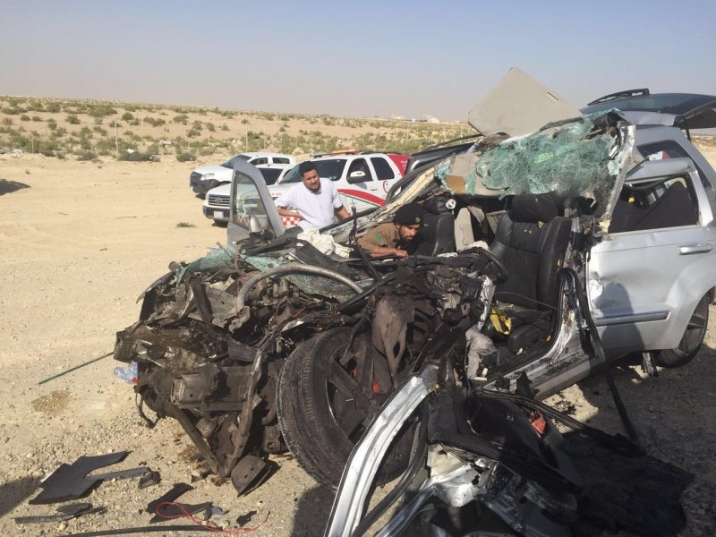 حادث سير بالدمام: وفاة وإصابات خطرة