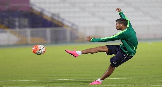 وليد باخشوين: قطع الرباط الصليبي