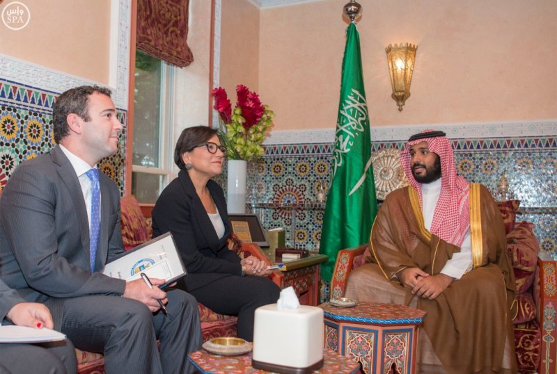 ولي ولي العهد يلتقي وزيرة التجارة الأمريكية
