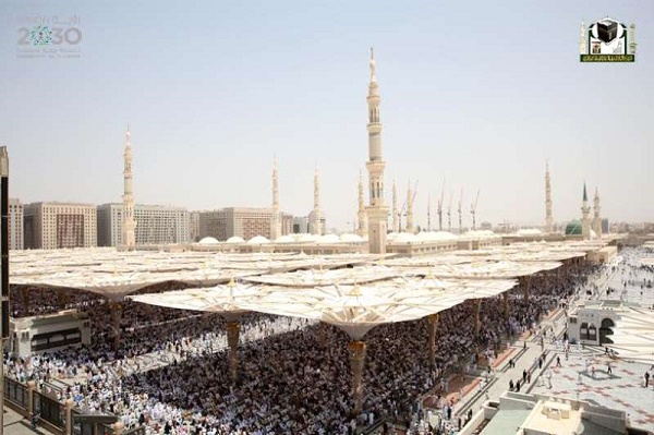 صلاة الجمعة في المسجد النبوي: مليون مصلٍ