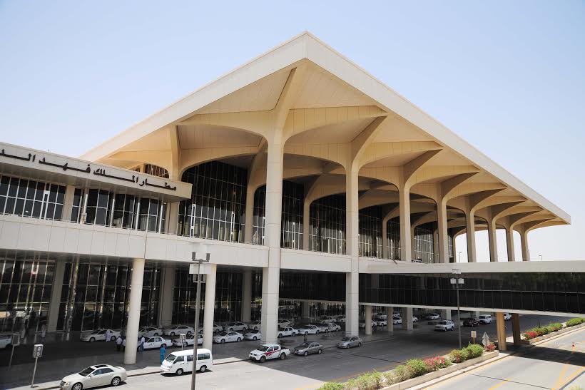 إنشاء صالة سفر بالدمام: تسهيل إجراءات الركاب