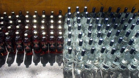 ضبط خمور في عسير: 72 قارورة