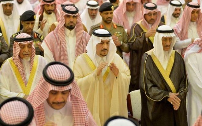 صلاة الجنازة على الأمير عبدالله بن فهد آل سعود